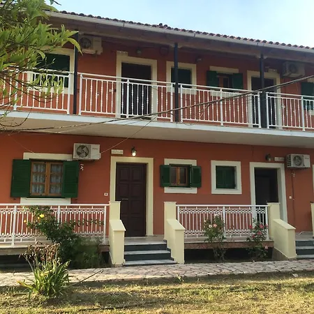 Nikos Apartment *